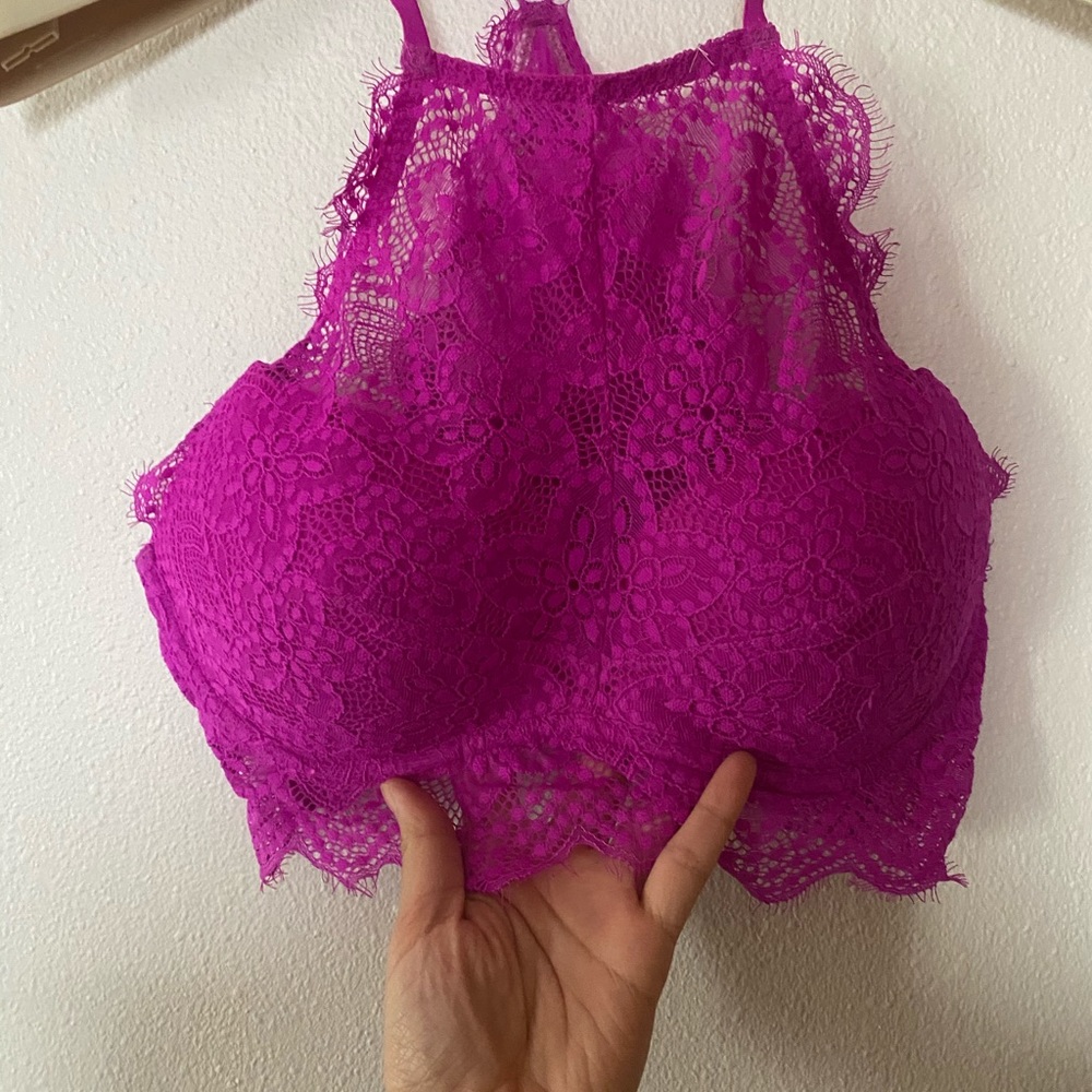 PINK VS High Neck Lace Wireless Bralette